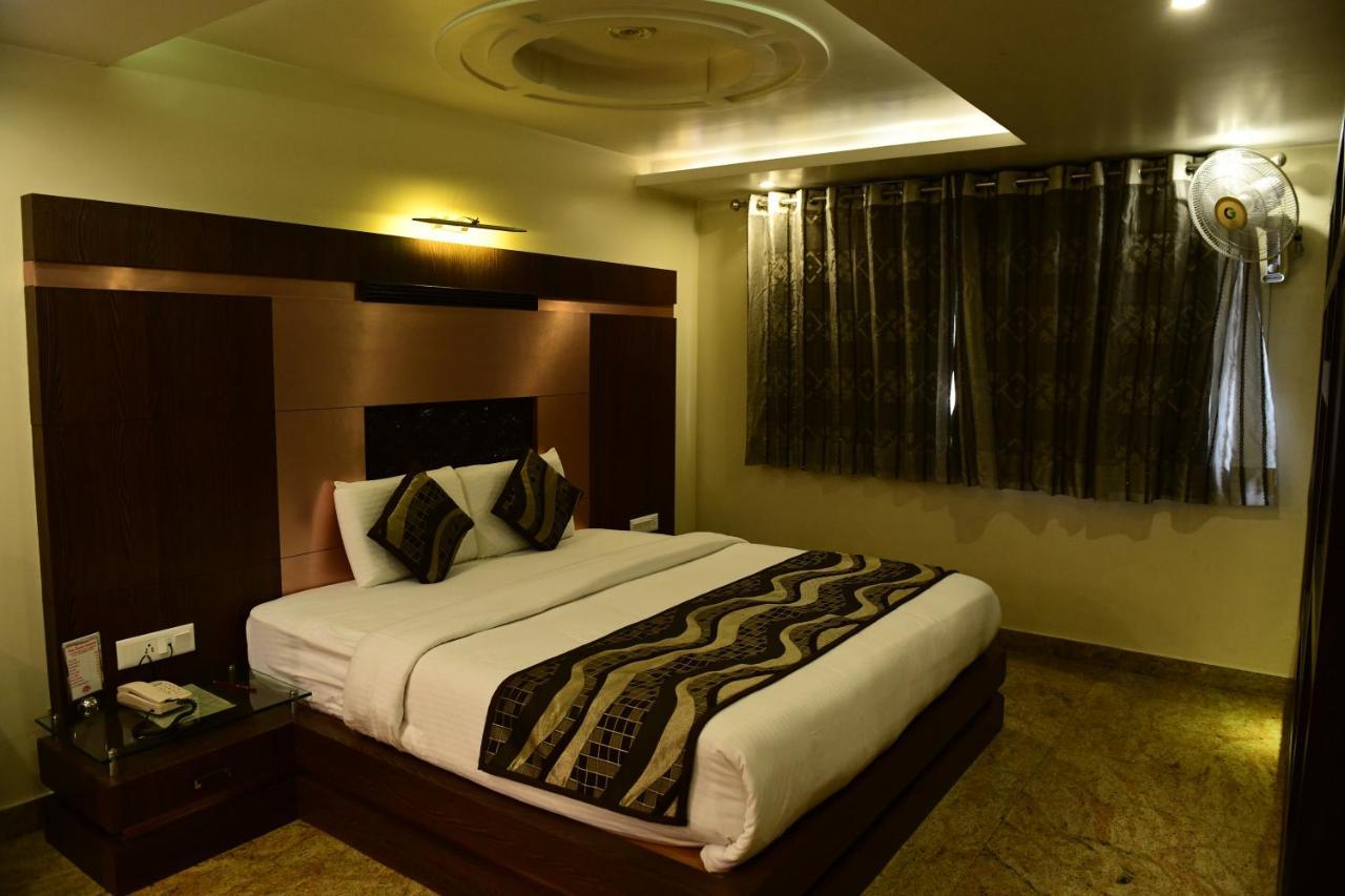 Hotel Ravisha Continental Allāhābād Junction Exteriér fotografie